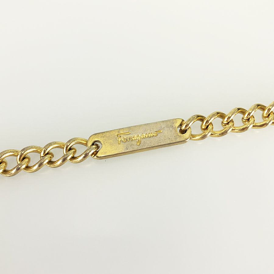 サルヴァトーレフェラガモ ショルダーバッグ