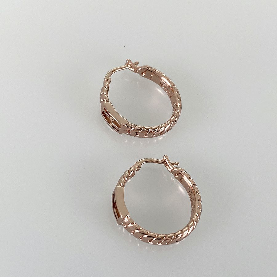 フェンディ ピアス