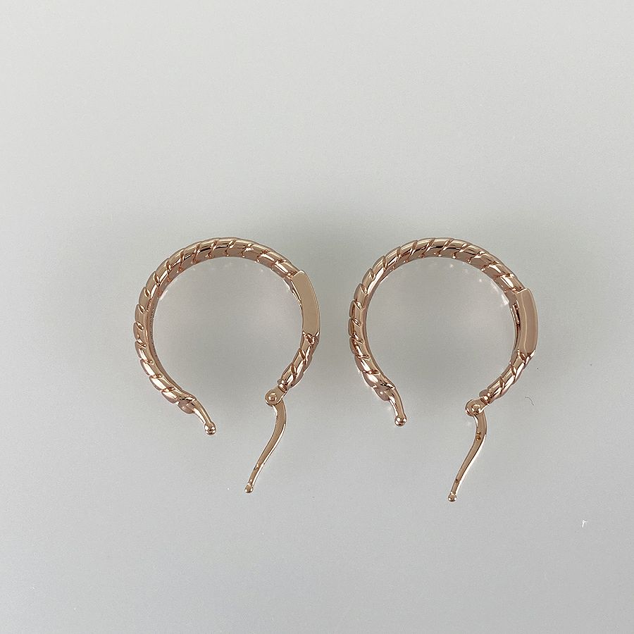 フェンディ ピアス