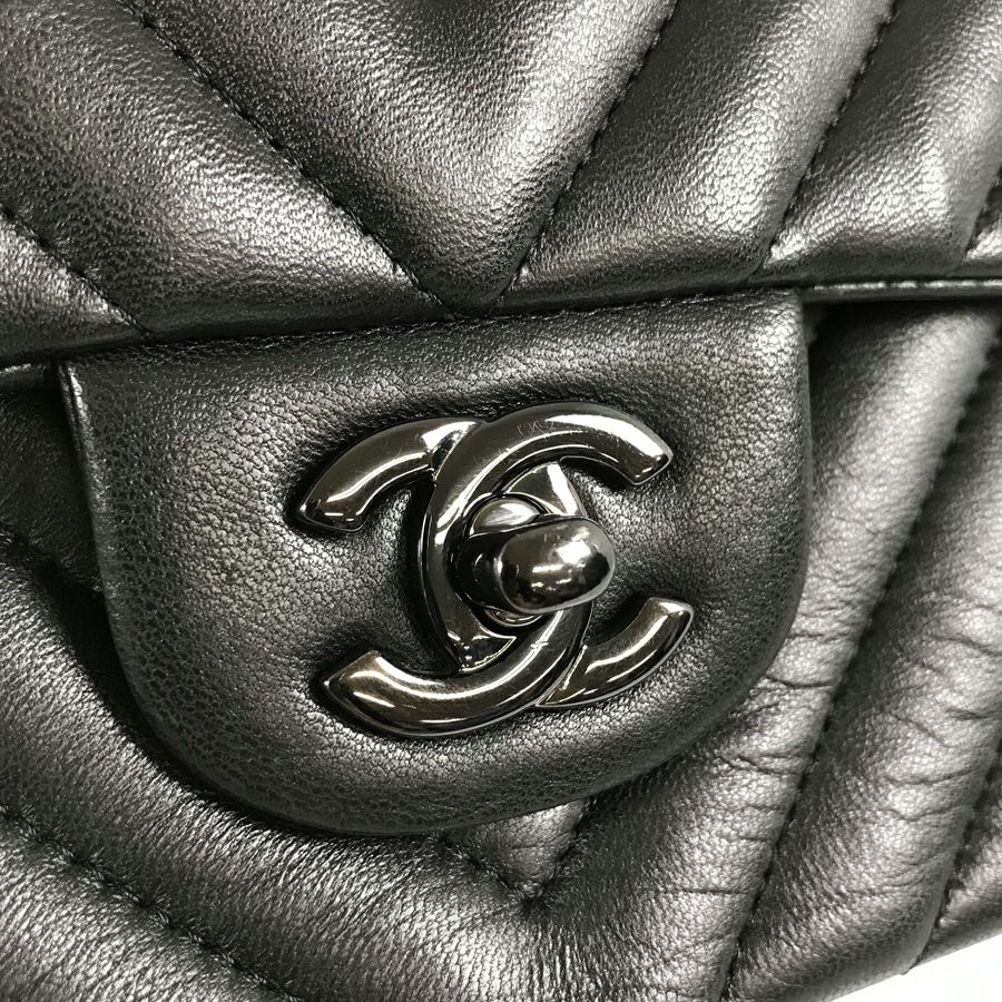 シャネル ショルダーバッグ