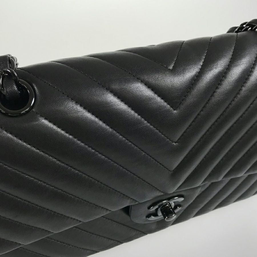 シャネル ショルダーバッグ